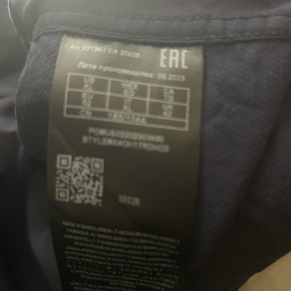 Guess Black Casual Button Down Shirt - Picture 6 of 8